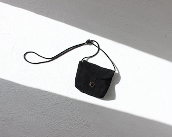 90s Soft Textured Black Minimal Small Cross Body Handbag / Shoulder Bag