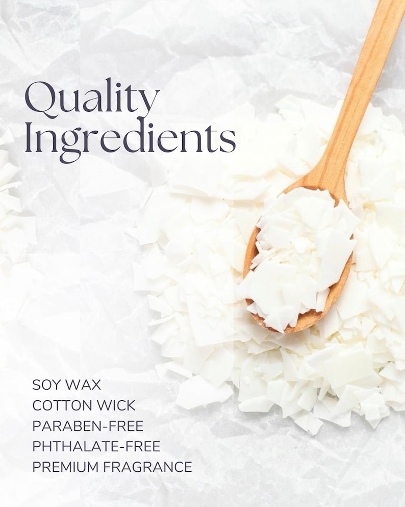 Pode incluir: Uma colher de pau retira flocos de cera de soja de uma pilha. A imagem apresenta o texto "Quality Ingredients" e lista os ingredientes. O fundo &eacute; branco.