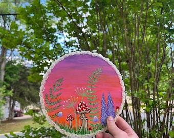 Mini paesaggio di funghi su legno • Decorazione cottagecore • Arte boschiva dipinta a mano • Estetica fairycore al tramonto