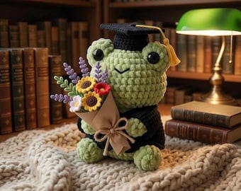 Crochet Graduation Frog Plush, Handmade Frog Graduate Doll with Flower Bouquet, Cute Graduation Gift, Amigurumi Frog Decor
