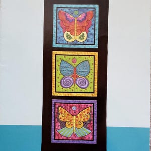 Folkloric Flutter-byes Pattern by Laurel Burch, 17&quot; by 42&quot;