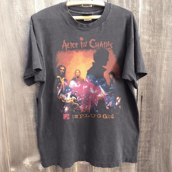 26Alice In Chains Shirt Unplugged Unisex Charcoal T-shirt