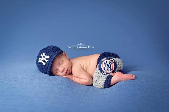 newborn yankee outfit