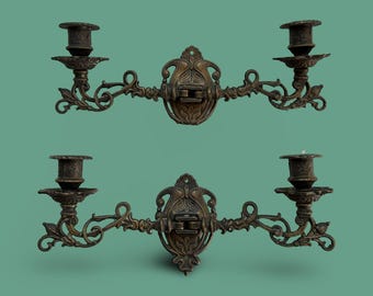 Aplique de pared doble ornamentado de estilo vintage / Candelabro de metal de estilo antiguo / Decoración de pared gótica victoriana / Portavelas de latón / Hogar vintage