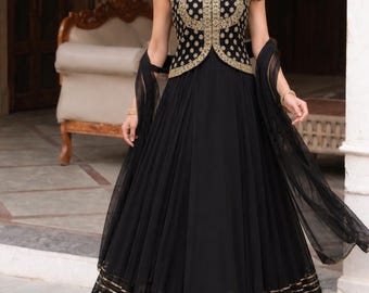 Alveera schwarz indowestern bestickt lehenga choli indische festliche Kleidung indische Hochzeitsgast Outfit Brautjungfer lehenga koti lehenga choli UK