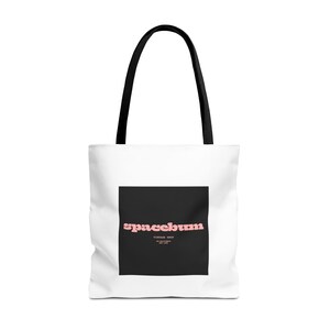 Bolsa tote quadrada preta Spacebum Galactic | Bolsa tote de lona com logo rosa retrô imagem 17