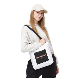 Bolsa tote quadrada preta Spacebum Galactic | Bolsa tote de lona com logo rosa retrô imagem 5