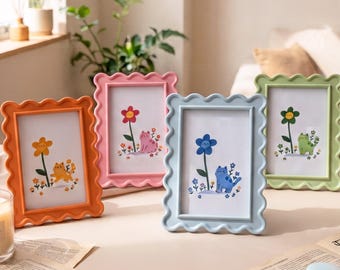 Wavy Photo Frame, Cute Resin Picture Frame, Pastel Color Standing Frame, 4x6 5x7 Tabletop Photo Display, Desk Home Decor, Housewarming Gift