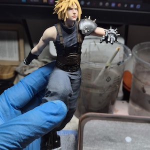 1/6 Scale Cloud Strife - Etsy