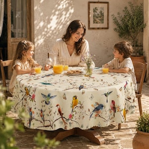 Mantel redondo con estampado de pájaros, pájaros coloridos en ramas, estampado de mariposas, funda de mesa de comedor de poliéster, decoración de primavera para cocina y patio, regalo para ella.