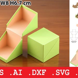 Può includere: Un set di tre scatole di carta verde lime, una a forma di cubo e due angolate, con interni color pesca. Le scatole misurano 8 cm di lunghezza, 8 cm di larghezza e 6,7 cm di altezza. L'immagine include anche diagrammi di assemblaggio.