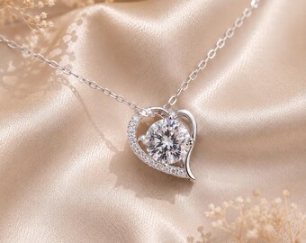 1.5Ct Round Cut Lab Created Diamond Women's Chain Pendant 14K White Gold Plated,Beauty Diamond Heart Pendant Gift For Her Fine Jewelry