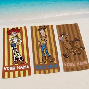 Personalized Toy Story Character Beach Towel, Family Vacation Beach & Pool Towel, Disneyland Trip Dream Magic Summer Gift bild 4