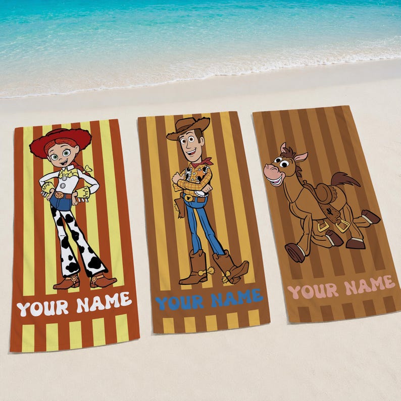 Personalized Toy Story Character Beach Towel, Family Vacation Beach & Pool Towel, Disneyland Trip Dream Magic Summer Gift bild 4