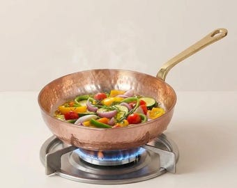 Koekenpan van puur koper, 350 ml | Sauspan van gehamerd koper | Handgemaakte Indiase kook- en serveerpan | Koekenpan met messing handvat