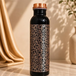 Botella de agua de cobre puro de 1000 ml / Botella de cobre de diseño en negro antiguo / Botella de agua ayurvédica a prueba de fugas / Termo de cobre hecho a mano