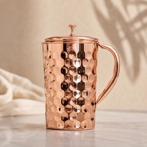 1000 ml Kupferkrug mit Diamantmuster | Handgefertigter Kupferkrug mit Messingdeckelknauf | Ayurvedischer Kupferkrug