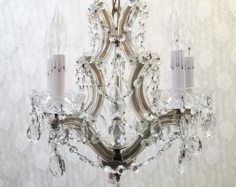 2 Small Crystal Prism Pendant Chandeliers Vintage and well made 2 Small Crystal Prism Pendant Chandeliers Vintage and well made