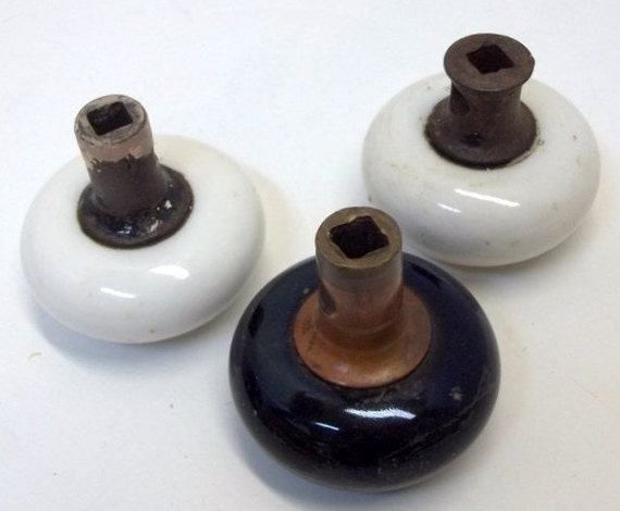 antique porcelain door knobs floral ceramic antique porcelain door knobs lot of three old black and white crafts restoration farmhouse decor dd 1182 etsy antique porcelain door knobs floral ceramic antique porcelain door knobs lot of three old black and white crafts restoration farmhouse decor dd 1182 etsy