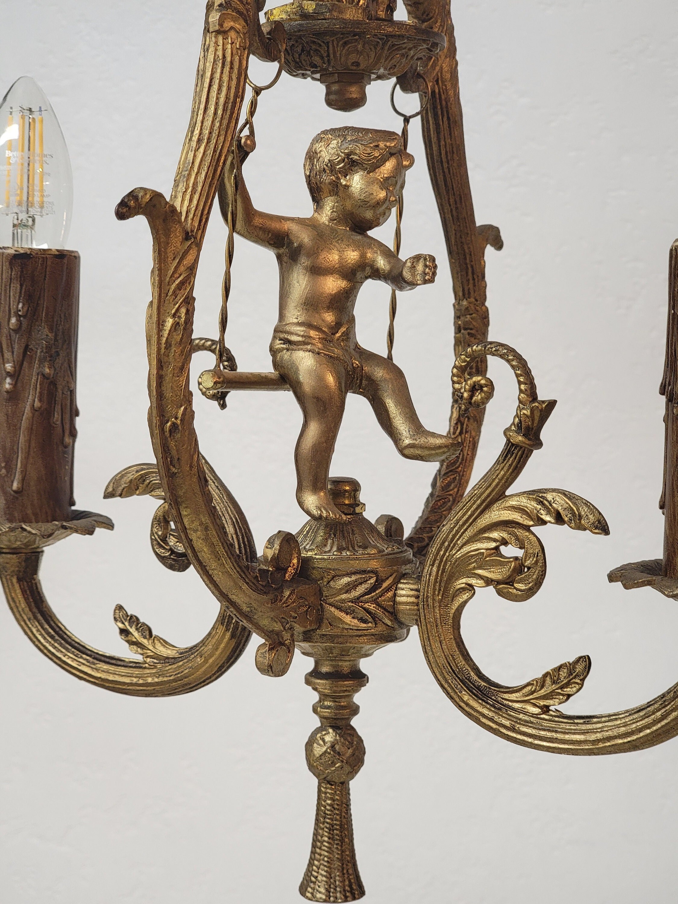 Fabulous Quality D'ore Bronze, Rococo Style Putti Lamp Fabulous Quality D'ore Bronze, Rococo Style Putti Lamp