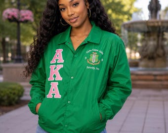 Chaqueta bomber de nailon Alpha Kappa Alpha personalizada con diseño griego / Chaqueta personalizada para fraternidades y hermandades / Ropa griega bordada