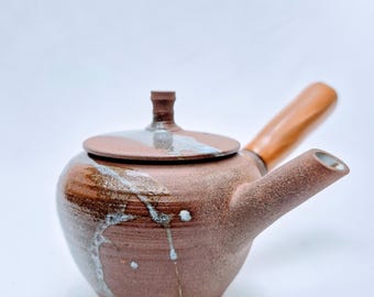 Théière kyusu avec manche latéral en bois de pommier