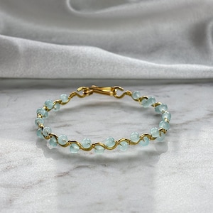 Gioielli in oro fatti a mano, bracciale con perline blu, bracciale impilabile, regalo per lei