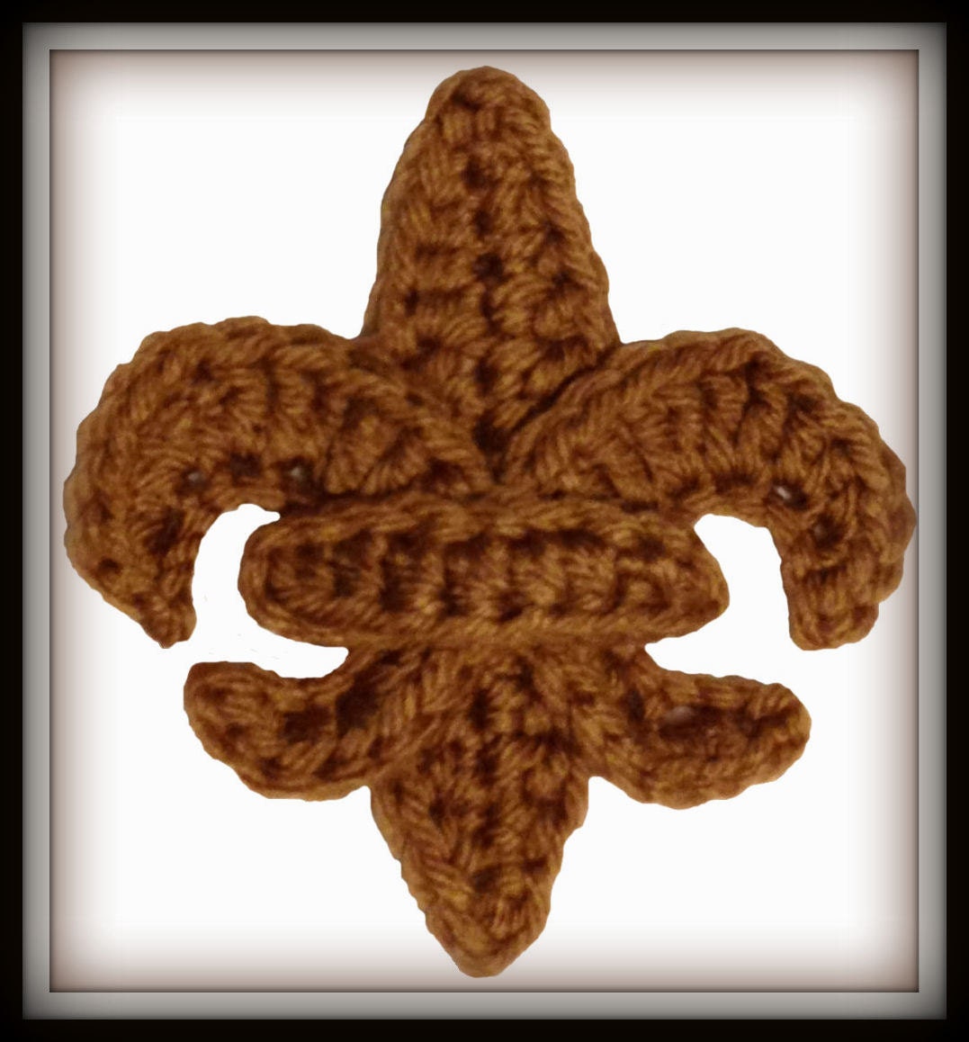 Fleur De Lis Crochet Pattern 3 1/2 in instant Download - Etsy