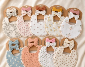 Baby Bib and Headband Set, Muslin Cotton Baby Bib, Floral Drool Bib, Newborn Girl Gift, Baby Shower Outfit, Pom Pom Bib for Kids from 0-4Y