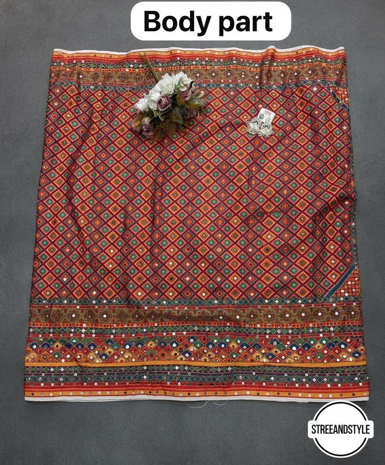 Crepe Silk Digital Print Saree, Real Mirror Work, Latkan Pallu, Party Wedding Ethnic Wear image 8