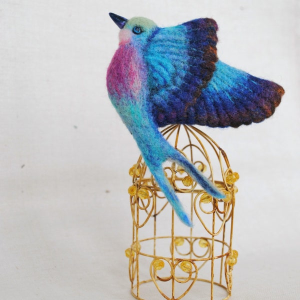 Needle felt brooch Colorful Bird Jewelry, Lilac Breasted Roller, hand felt brooch, OOAK, felt brooch