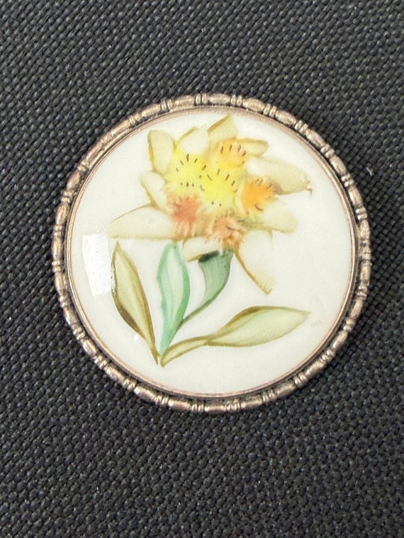 Antique Rosenthal Handmalerei Marktredwitz Porcelain Brooch Yellow Daffodil
