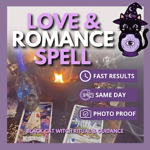 Op de afbeelding: Een digitale afbeelding met de tekst LOVE & ROMANCE SPELL, FAST RESULTS, SAME DAY, PHOTO PROOF en BLACK CAT WITCH RITUAL & GUIDANCE. Een zwarte cartoonkat met een paarse hoed houdt een kristallen bol vast. Een kaars, ketel en tarotkaarten zijn zichtbaar.