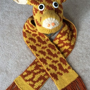 PATTERN -  Giraffe Scarf Double Knit
