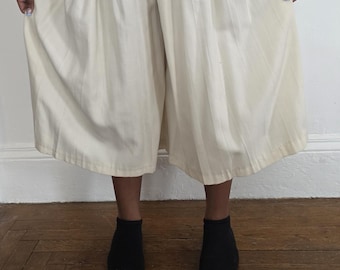 1981 Le Wrap Culottes | High Waisted Pleated Gaucho Pants, Off White Tie Waist Trousers