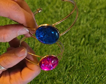 Steel and resin bracelet, entirely handmade. All bracelets are fully customizable.