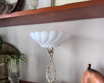 Alzata vintage in vetro opalino con base in marmo