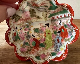 Vintage handmålad japansk "Geisha Girl" porslinsskål, 1930-talet