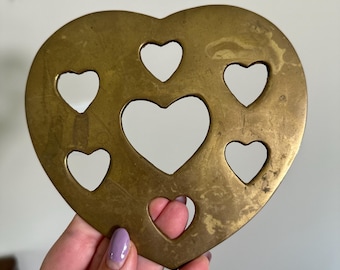 Salvamanteles de latón macizo con forma de corazón, 1987