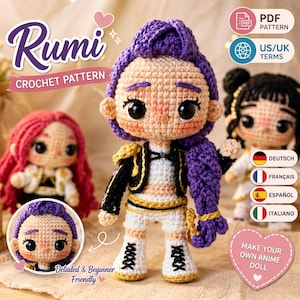 Puede incluir: Un patrón de crochet para una muñeca anime llamada Rumi. La muñeca tiene cabello morado, una chaqueta negra y dorada y pantalones cortos blancos. La imagen incluye el texto "Detailed & Beginner Friendly" y "Make Your Own Anime Doll."