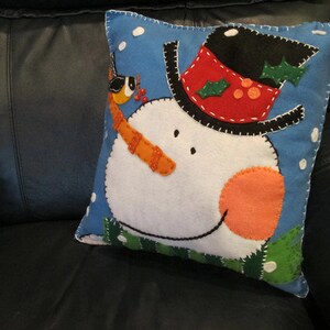Snowman Felt Blue Pillow Bild 4