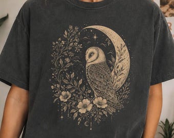 Camiseta de búho a la luz de la luna, Luna creciente floral nocturna, Camiseta celestial propia, Camiseta del cielo nocturno, Búho durmiendo, Camiseta de búho soñador, Animal del bosque