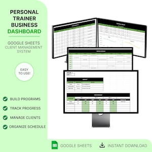 Può includere: Un dashboard digitale per personal trainer visualizzato su più schermi di computer. Il dashboard include sezioni per la creazione di programmi, il monitoraggio dei progressi, la gestione dei clienti e l'organizzazione degli orari. Il testo include "Google Sheets" e "Download istantaneo."