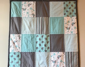 Baby Boy Blue White Grey Quilt, Baby Quilt Blanket, Nursery Quilt, Boy Quilt, Crib Quilt, Crib Quilt, Small Quilt, Zoo Animal Quilt