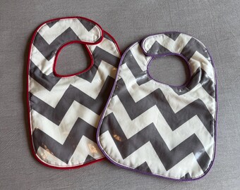 Baby Bib, Laminated Cotton, Gray White Chevron with Piping, Toddler Bib, Burp Bib, Baby Gift, Baby Shower Gift, Feeding Bib