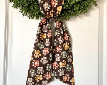 Dog Lovers Wreath Sash, Canine Wreath Sash, Paw Wreath Sash, Doggy Door Decor, Party Decor, Pet Lovers Sash, Dog Decor, Dog Lovers Gift