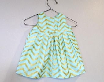 Baby Dress 0-3 m, Mint Green with Metallic Gold Chevron, Newborn Dress, Baby Girl Dress, Take Home Outfit, Baby Gift, Christmas Dress