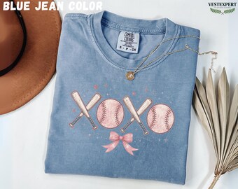 Komfort Farben XOXO Baseball Bow Shirt, Kokette Baseball Mom T-Shirt, Pink Ribbon Spieltag Grafik, niedliches Sport Mama Geschenk, T-Shirt, Für Sie