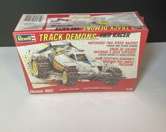 Vintage 1989 Revell Track Demons 4WD Racer 1:32 #5 Demon #7404 New Sealed