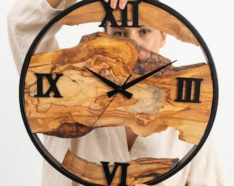 Reloj de pared grande de madera de olivo, marco de metal, decoración de pared rústica moderna.